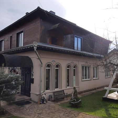 Садиба У Крайлюків Iaremcea Exterior foto